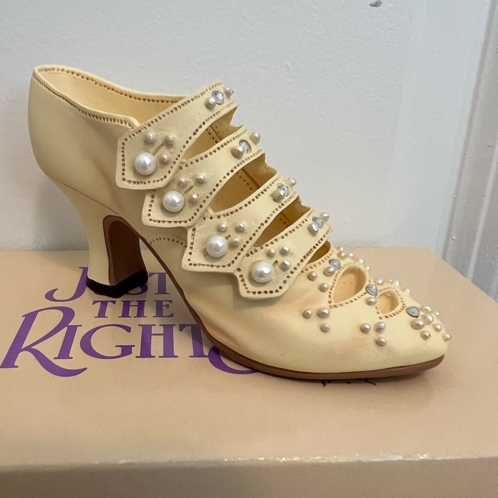 Just the Right shoe. Edwardian Grace
